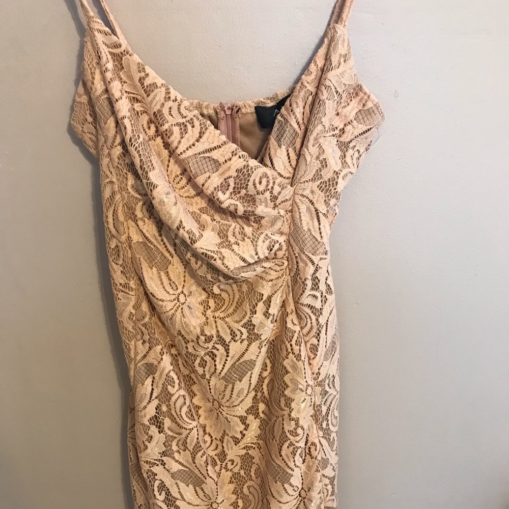 New dress peach lace